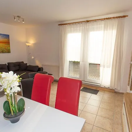 Apartment Haus Dornroeschen 45107 Goehren (Ruegen)