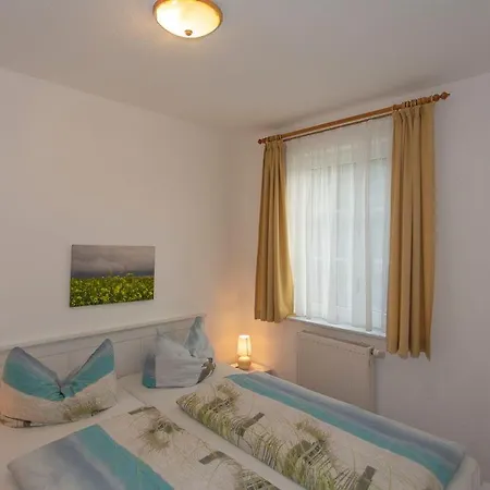 Haus Dornroeschen 45107 Apartment Goehren (Ruegen)