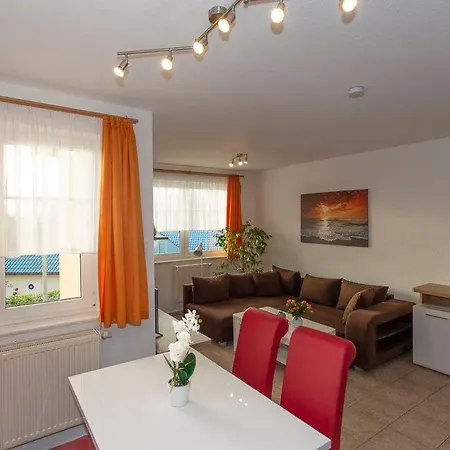 Haus Dornroeschen 45107 Apartment