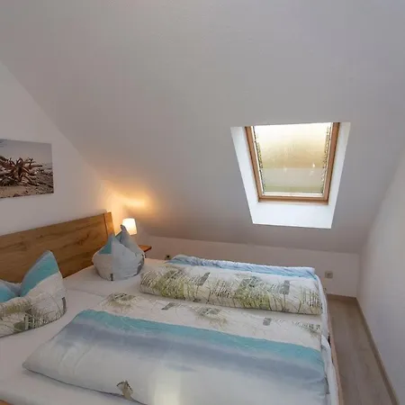 Haus Dornroeschen 45107 Göhren