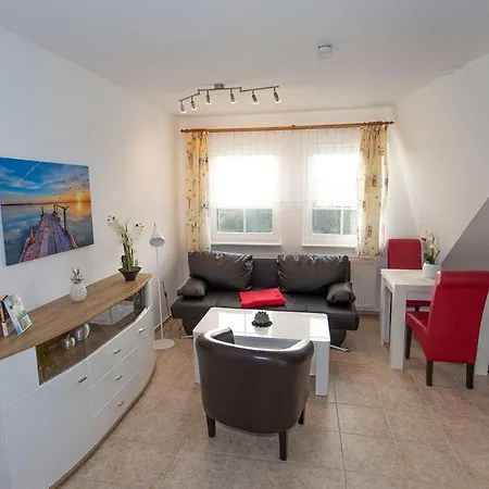 Haus Dornroeschen 45107 Göhren