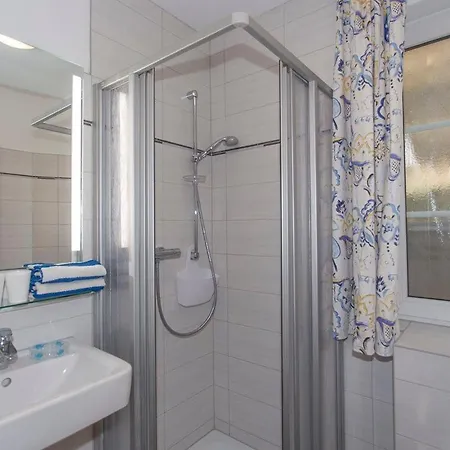 Haus Dornroeschen 45107 Lägenhet Goehren (Ruegen)