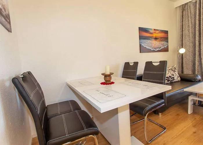 Appartement Haus Dornroeschen 45107 Goehren (Ruegen)