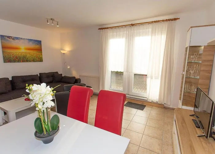 Haus Dornroeschen 45107 * Goehren (Ruegen)